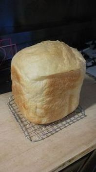 ホームベーカリーの食パン2.jpg